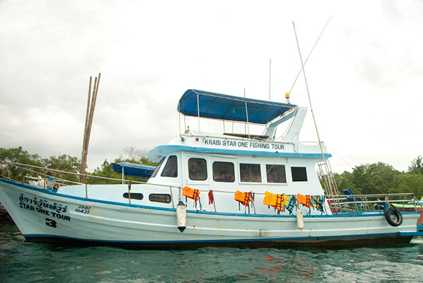 Krabi Game Fishing at Local Islands, Koh Phi Phi and Bamboo Island - Big  Boat Charter