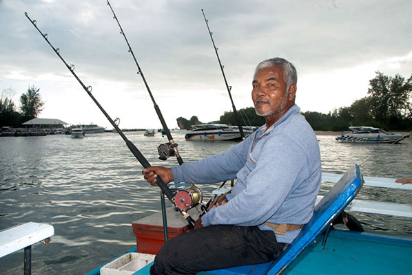 Krabi Fishing by Big Boat Trawling